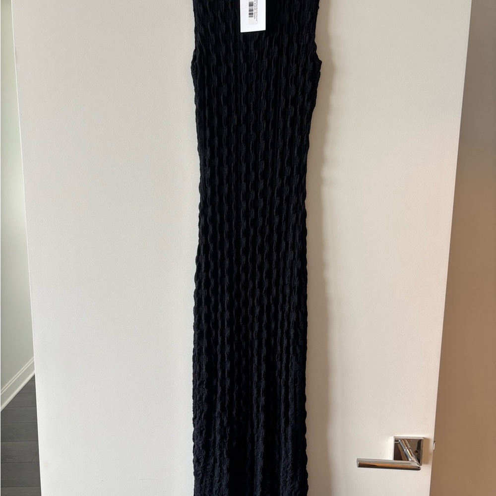 Elegant Black Sleeveless Dress